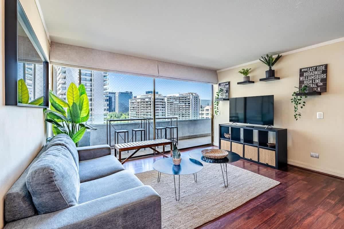 Lujoso Departamento A Pasos De Parque Arauco Apartamento Santiago